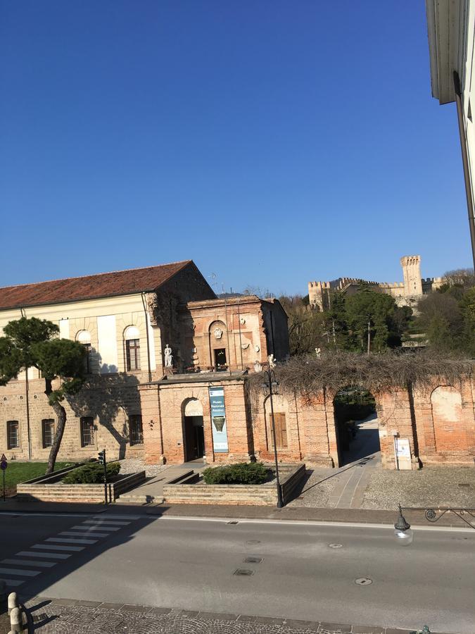 Centrale Este